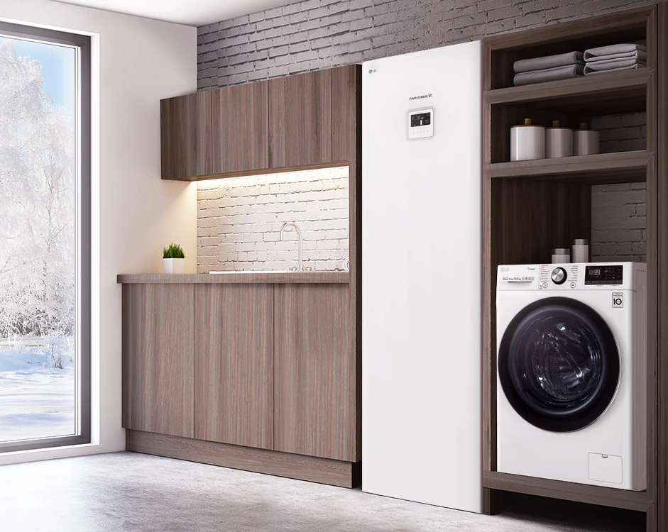 LG Hydrosplit IWT heat pump with an integrated 14kW 1F DHW tank